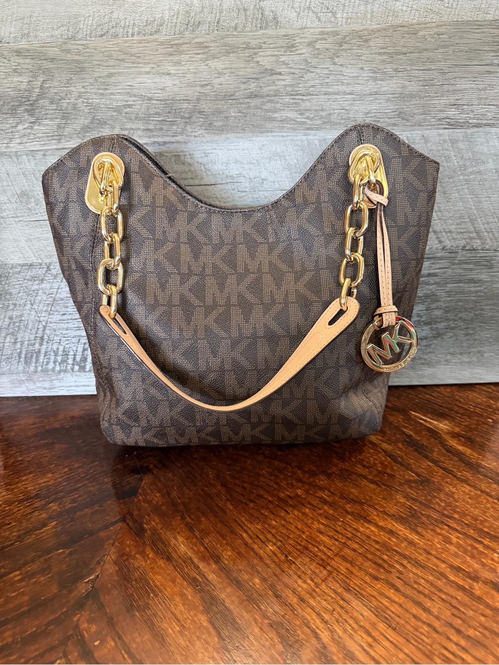 Michael Kors Signature Shoulder Brown Monogram Gold Tone Chain Link Purse